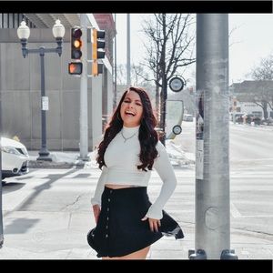 Meet your Posher, Julia